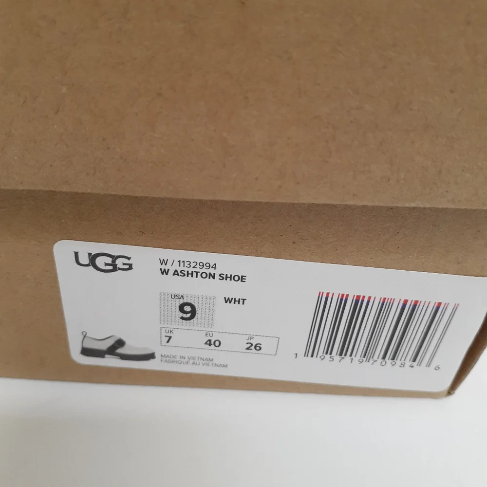 UGG brand new